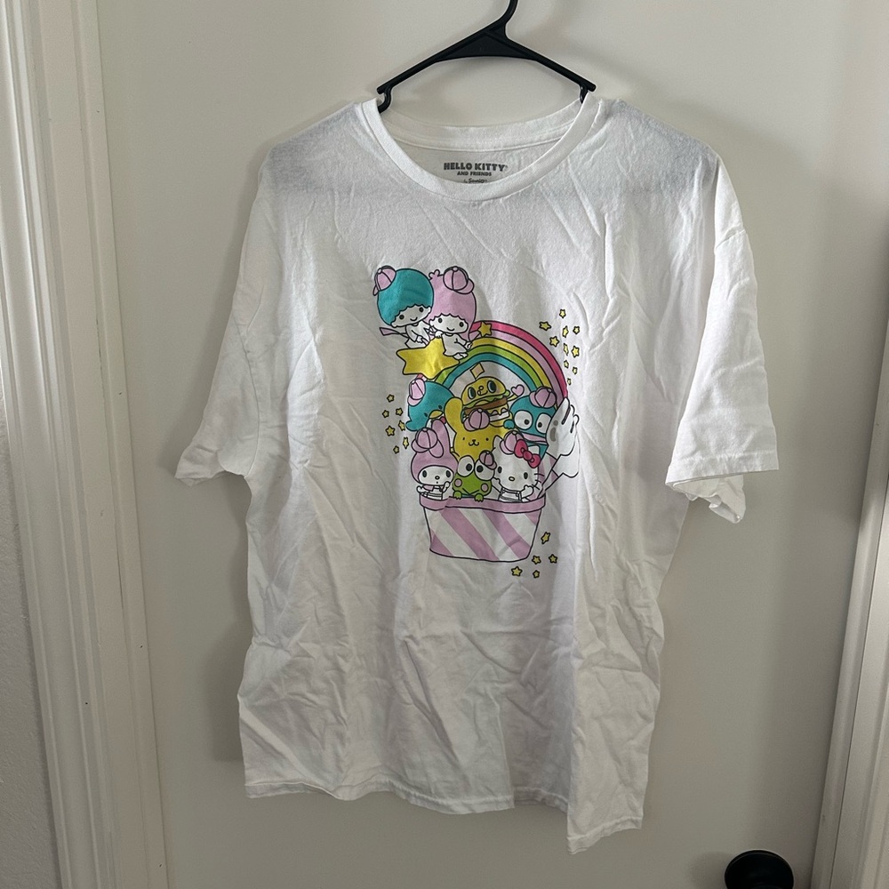 Hello Kitty White Graphic T-Shirt